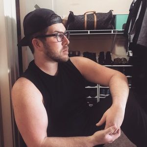 Meet your Posher, Dustin